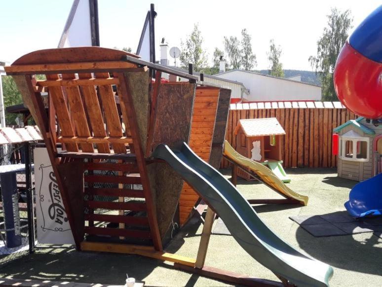 Tenis Apartmán *